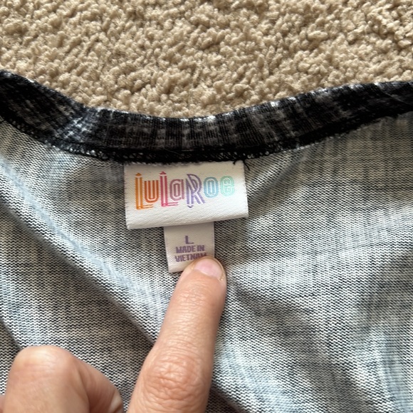 LuLaRoe Caroline cardigan size large - Picture 3 of 3